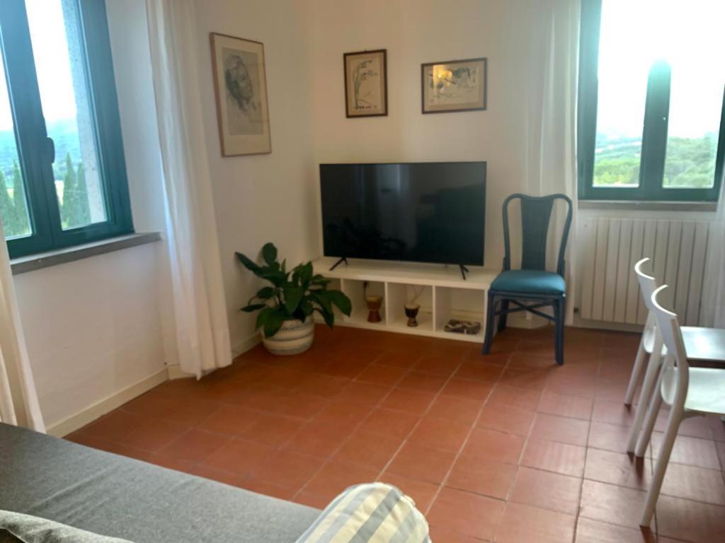Antica Casa Prile Apartment Кастильоне дела Пеская Екстериор снимка